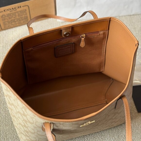 Coach tote bag, size 33*27 cm - Picture 6 of 6